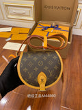 MC-LV-Bags-4077