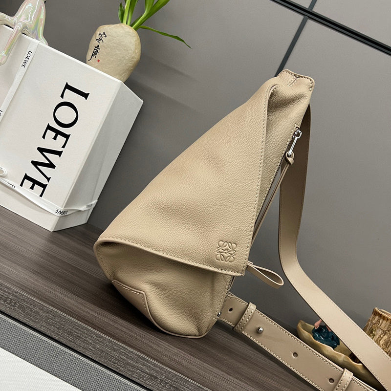 MC-Loewe-1040