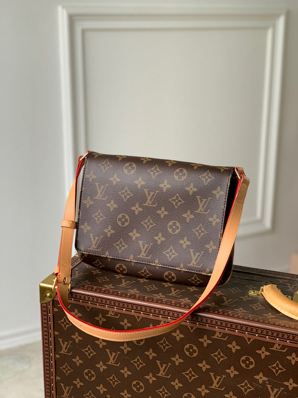 MC-LV-Bags-4088
