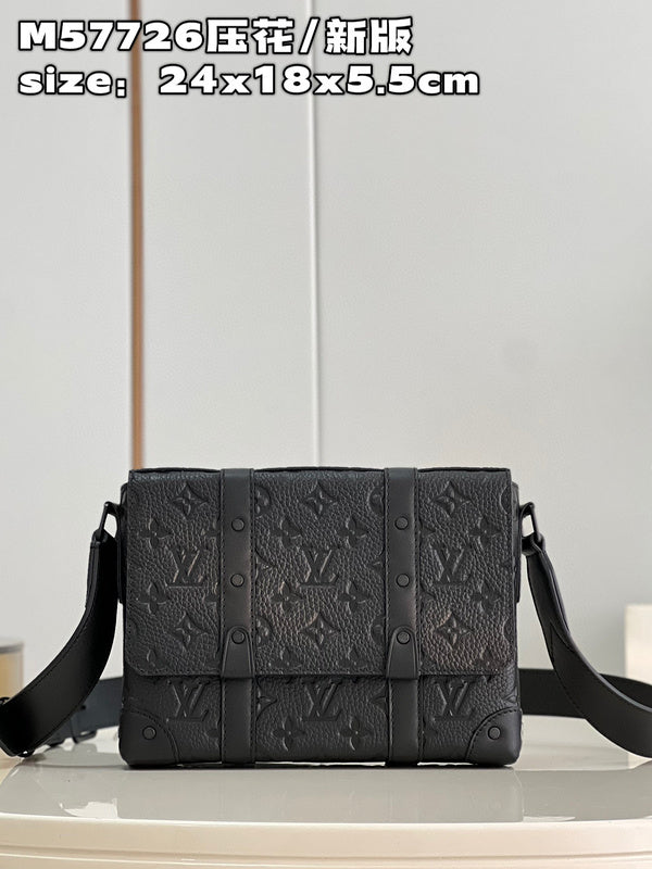 MC-LV-Bags-4092