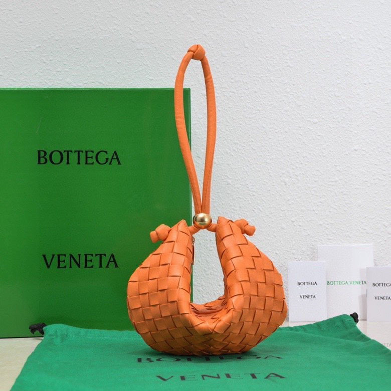 MC-Bottega Veneta-2117