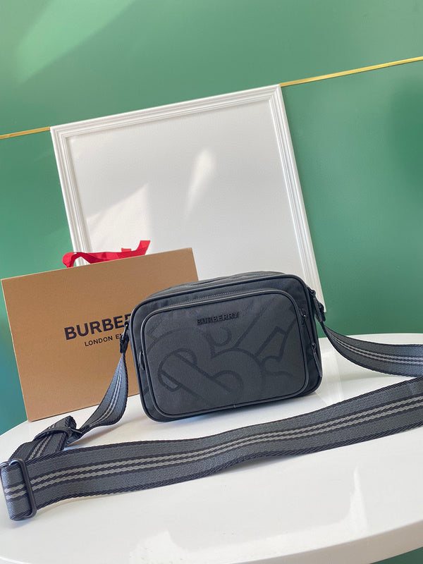 MC-Burberry-559