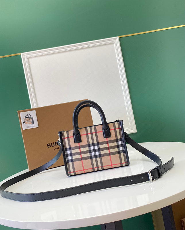 MC-Burberry-560
