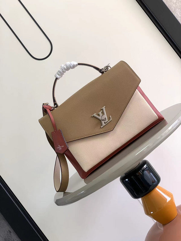 MC-LV-Bags-4114