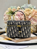 MC-Christian Dior-3748