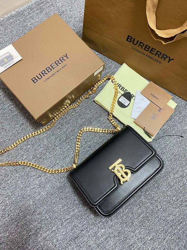 MC-Burberry-564
