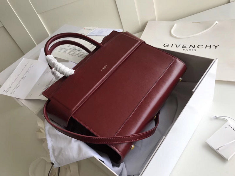 MC-GIVENCHY-556