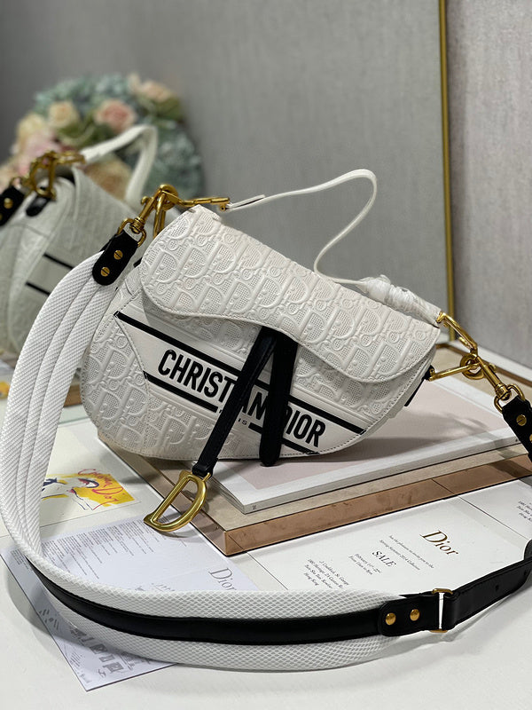 MC-Christian Dior-3800