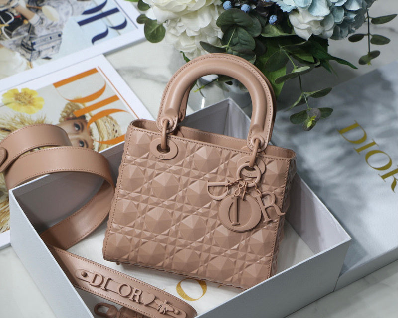 MC-Christian Dior-3804
