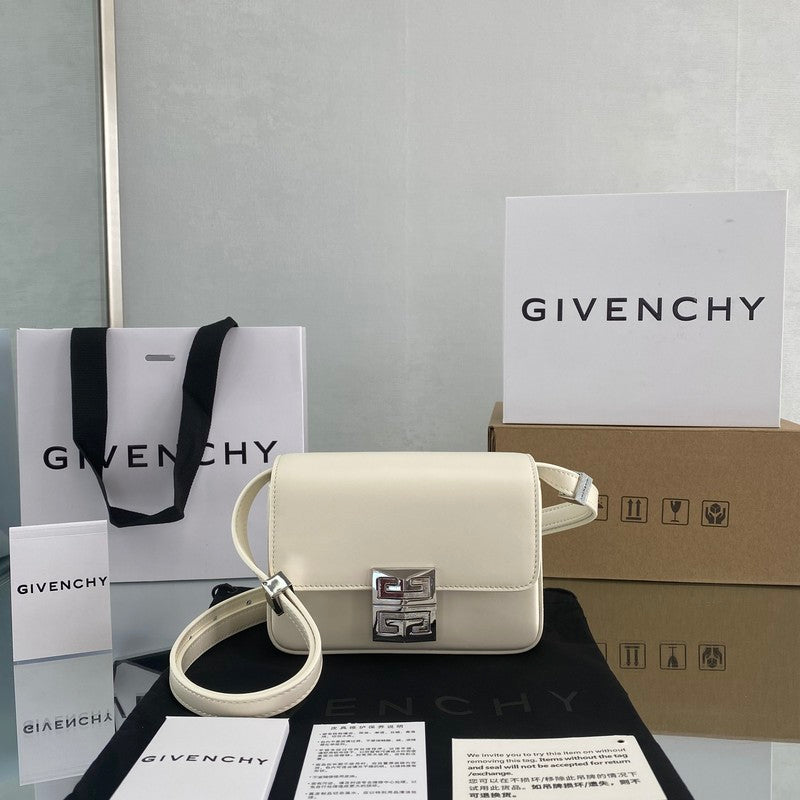 MC-GIVENCHY-558
