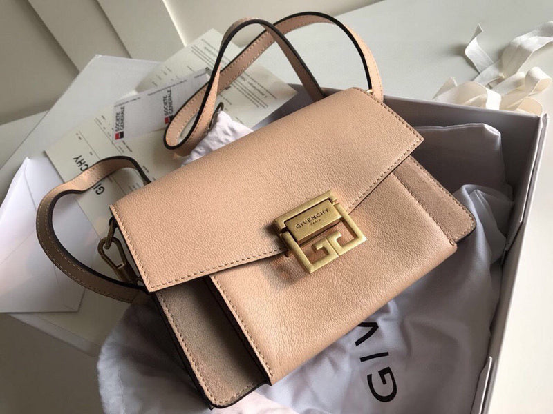 MC-GIVENCHY-559