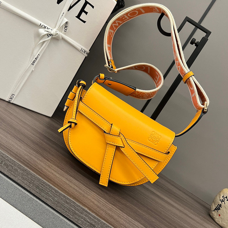 MC-Loewe-1073