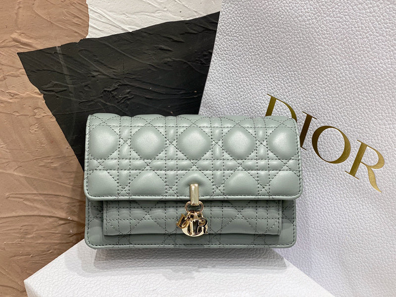 MC-Christian Dior-3818
