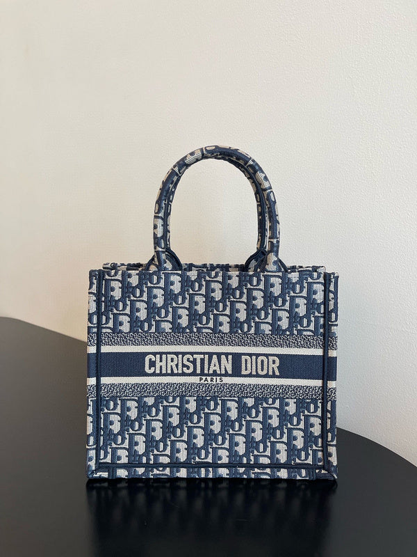 MC-Christian Dior-3832