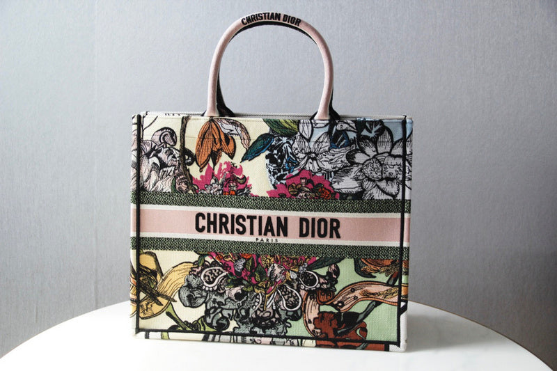 MC-Christian Dior-3836