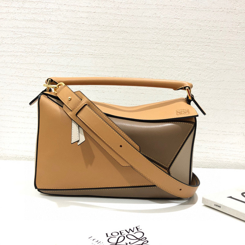 MC-Loewe-1081