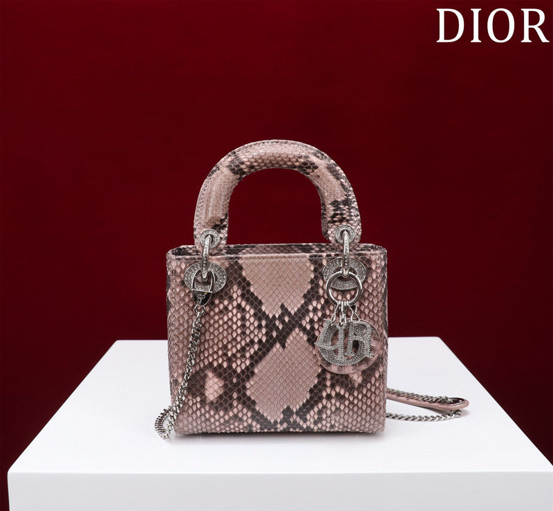 MC-Christian Dior-3841