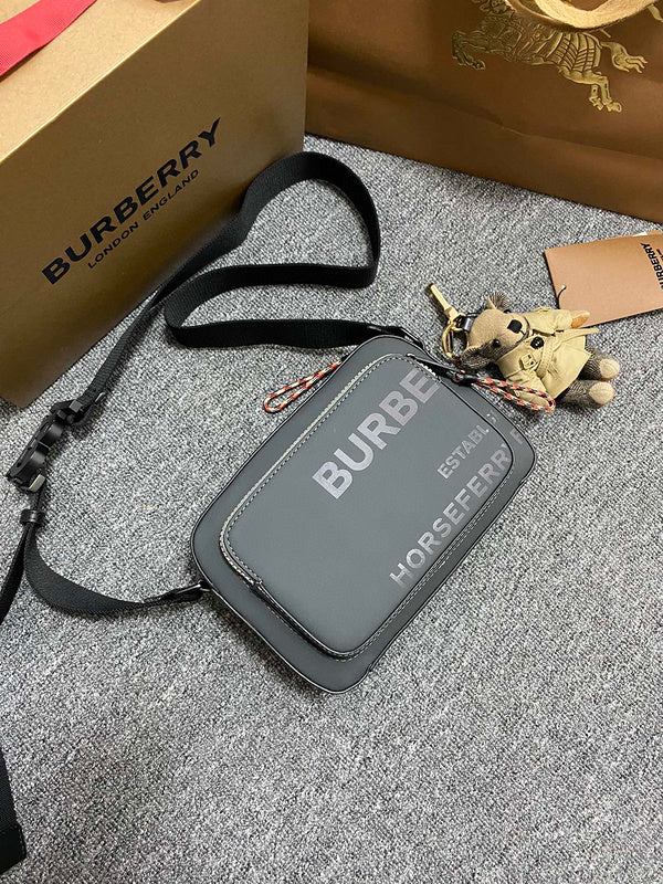 MC-Burberry-571