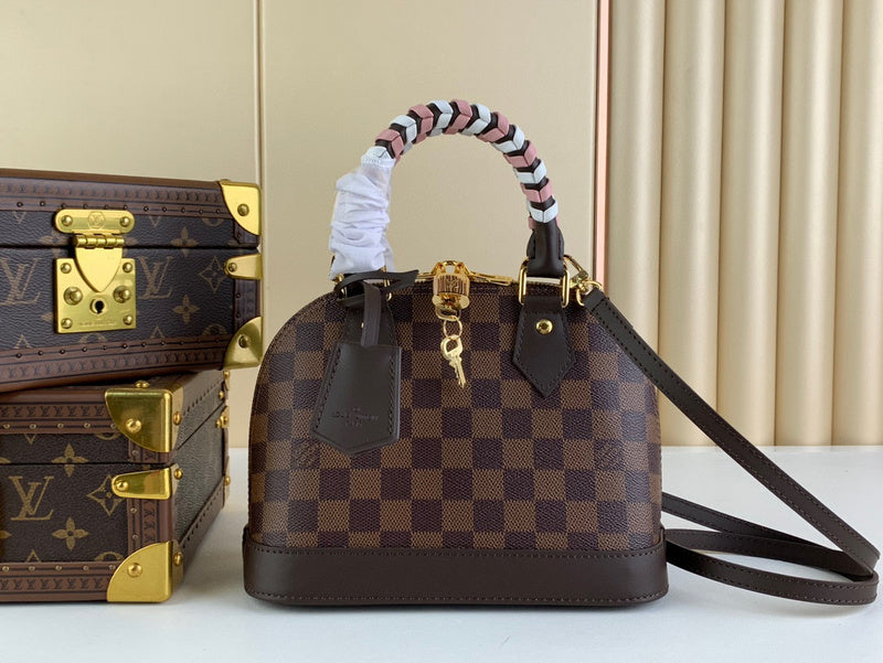 MC-LV-Bags-4213