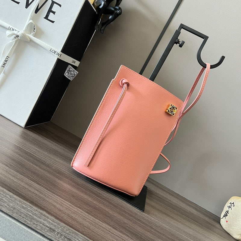 MC-Loewe-1090