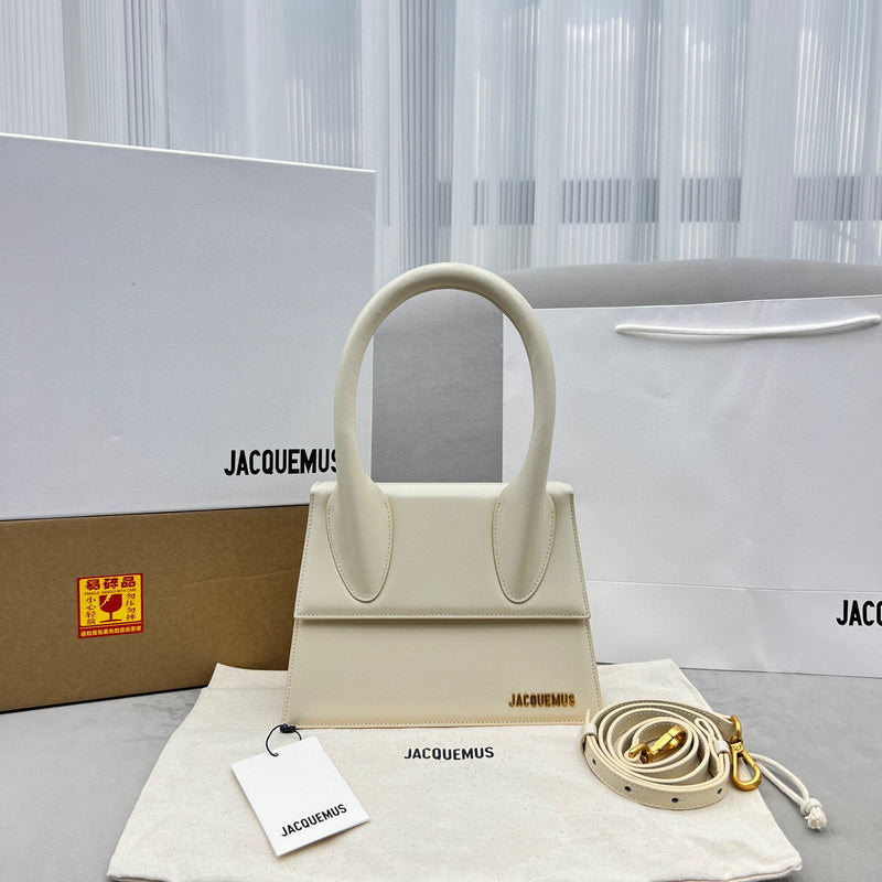 MC-JACQUEMUS-314