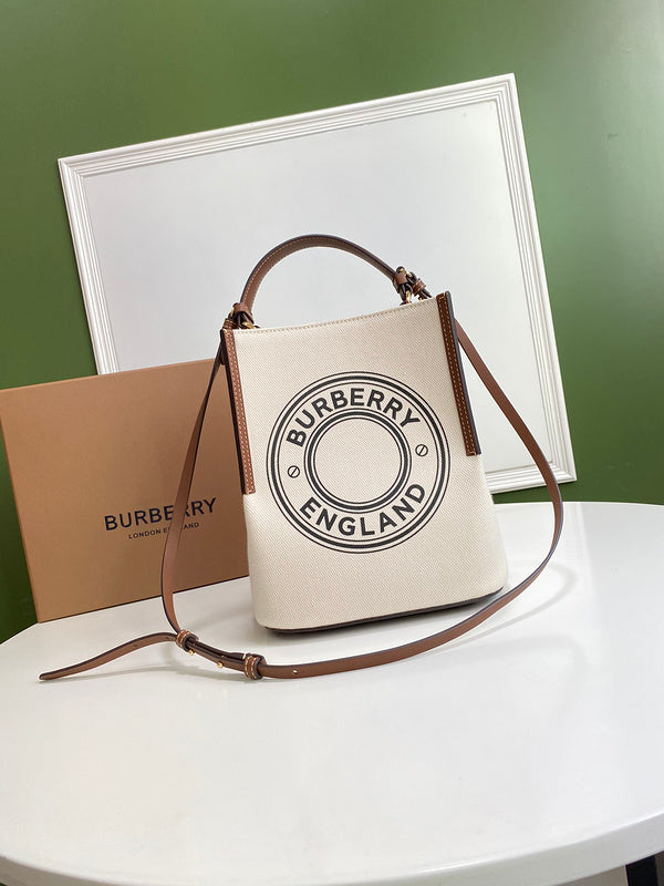 MC-Burberry-574