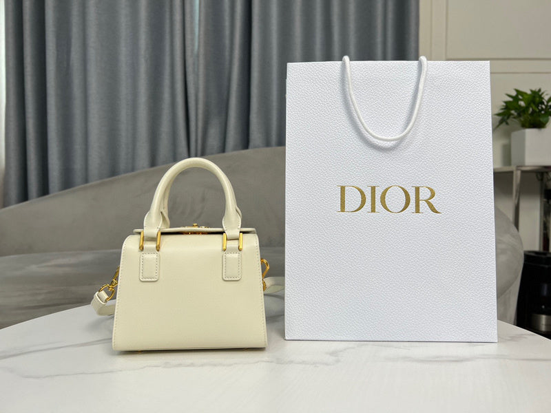MC-Christian Dior-3873
