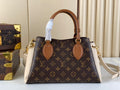 MC-LV-Bags-4238