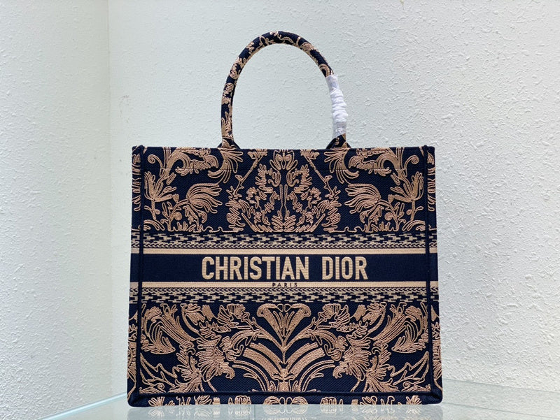 MC-Christian Dior-3885