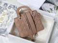 MC-Christian Dior-3900