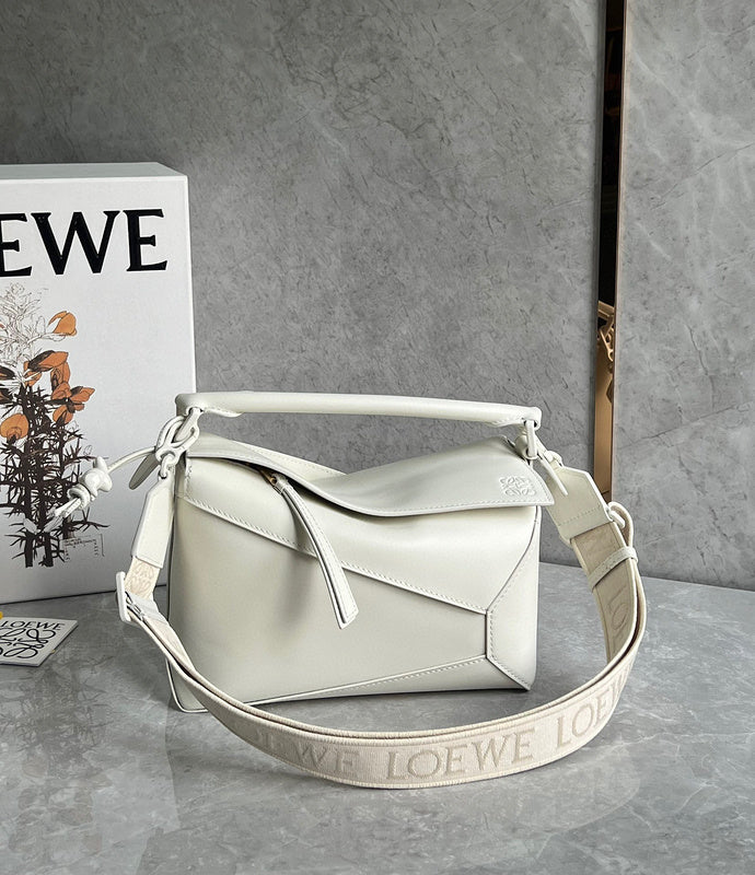 MC-Loewe-1103