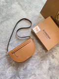 MC-Burberry-579