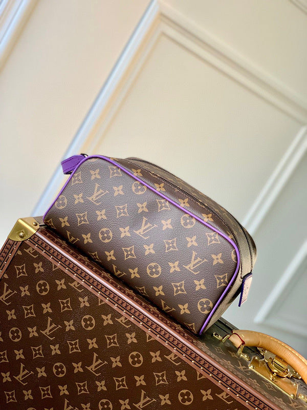MC-LV-Bags-4263
