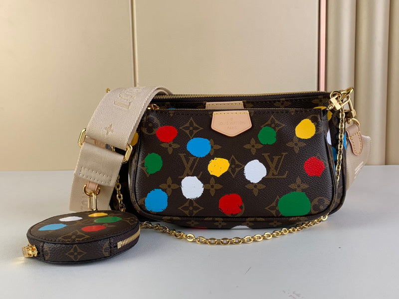 MC-LV-Bags-4268