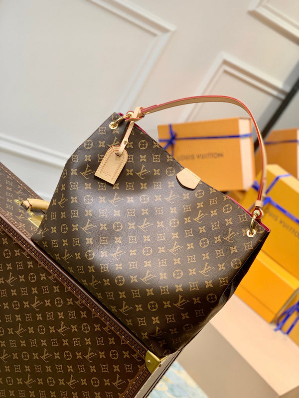 MC-LV-Bags-4276