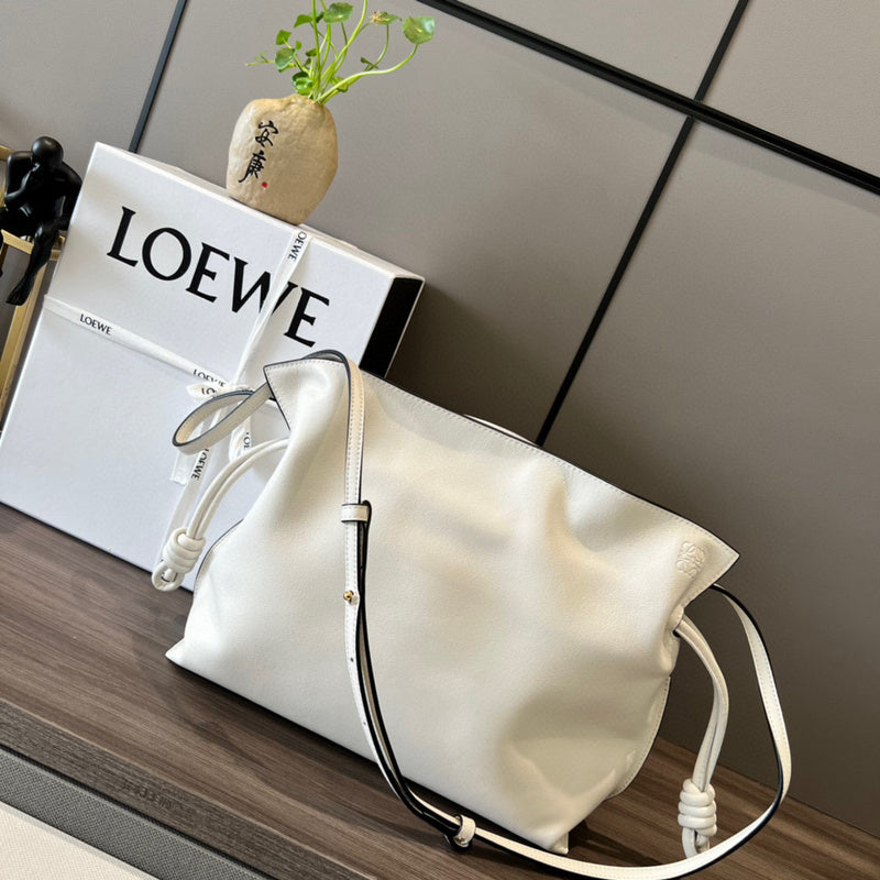 MC-Loewe-1105