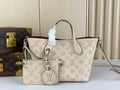 MC-LV-Bags-4278