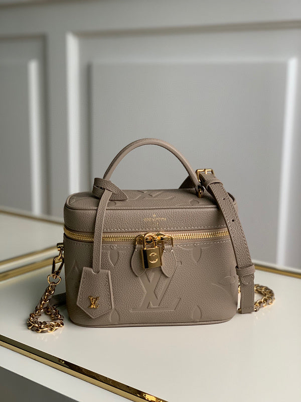 MC-LV-Bags-4289