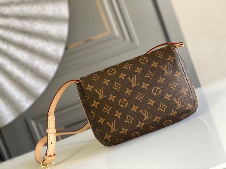 MC-LV-Bags-4301