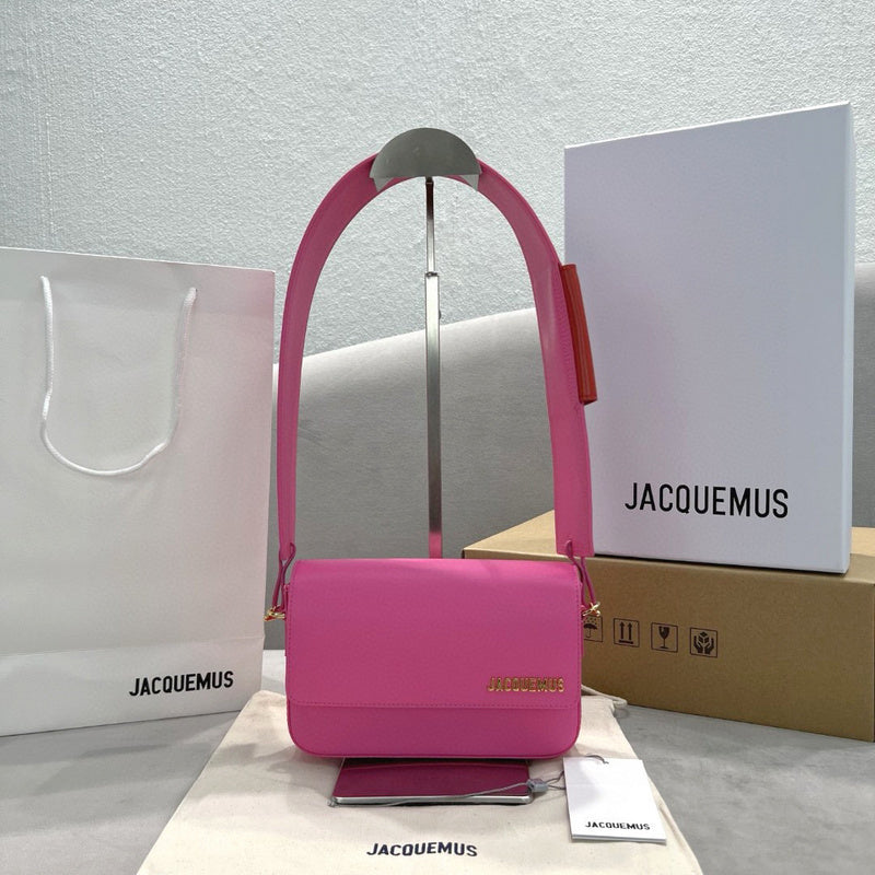 MC-JACQUEMUS-318