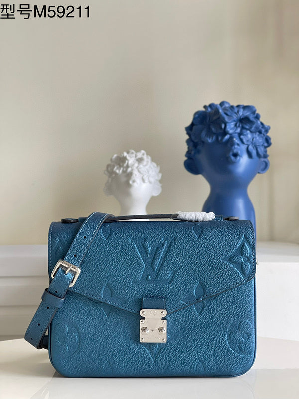 MC-LV-Bags-4306