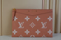 MC-LV-Bags-4312