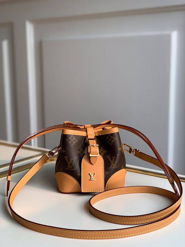 MC-LV-Bags-4314