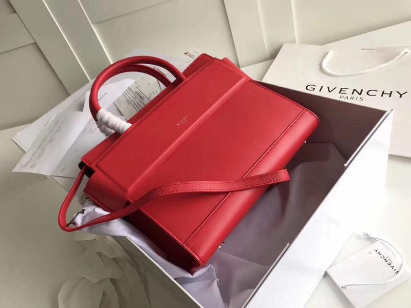 MC-GIVENCHY-574