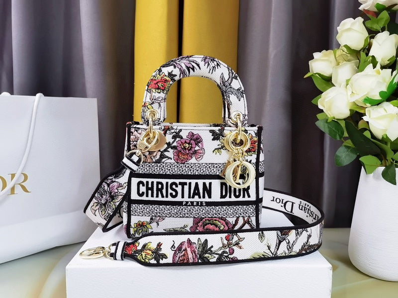MC-Christian Dior-3948