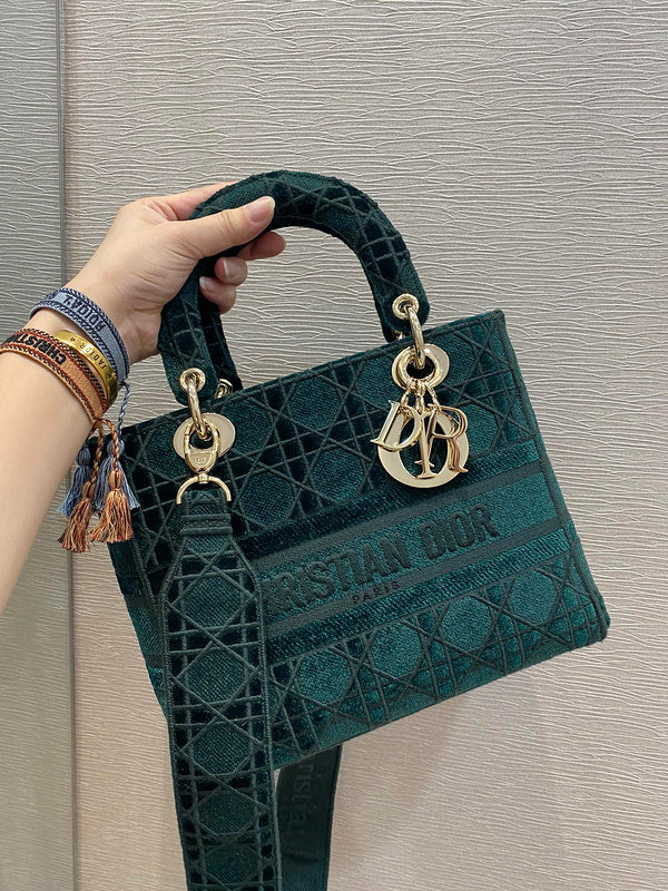 MC-Christian Dior-3982