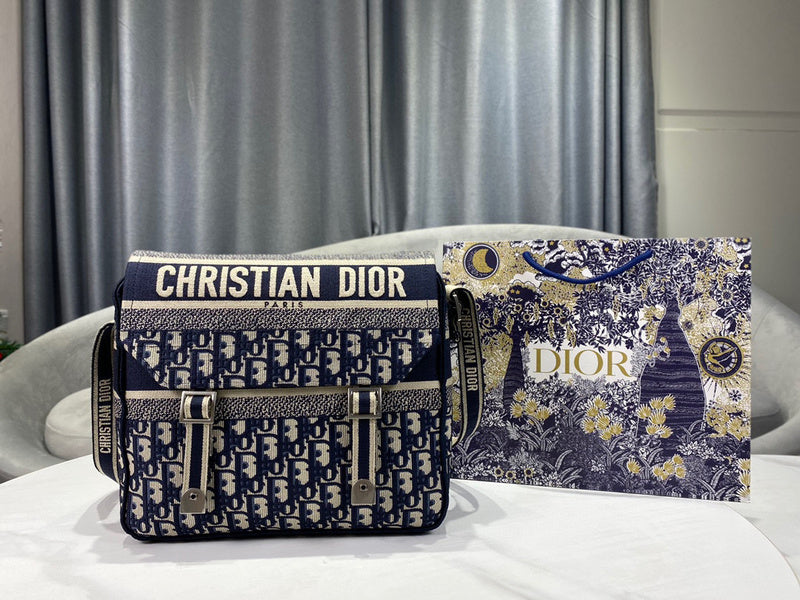 MC-Christian Dior-3989