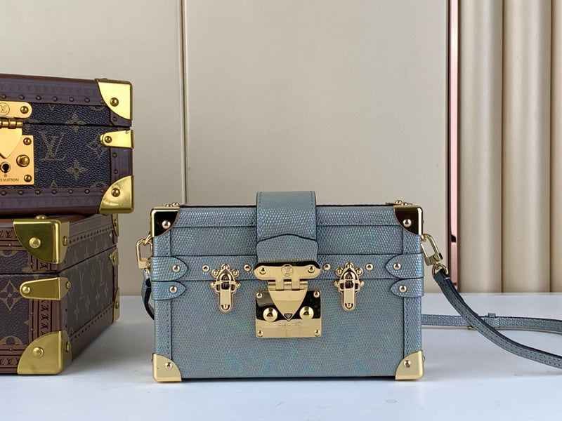 MC-LV-Bags-4356