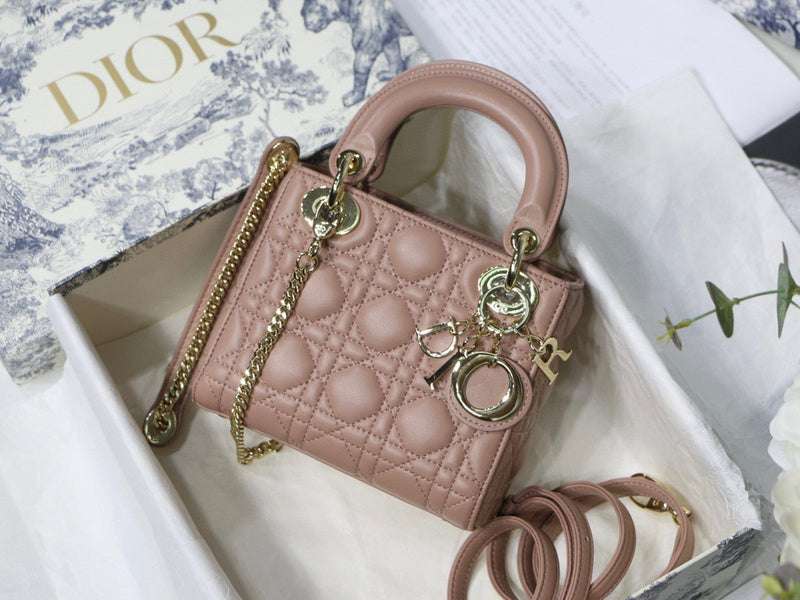 MC-Christian Dior-4005