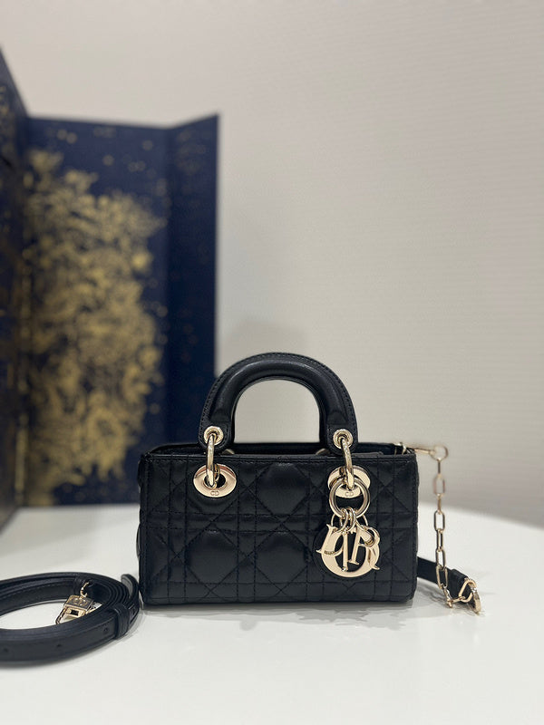 MC-Christian Dior-4022